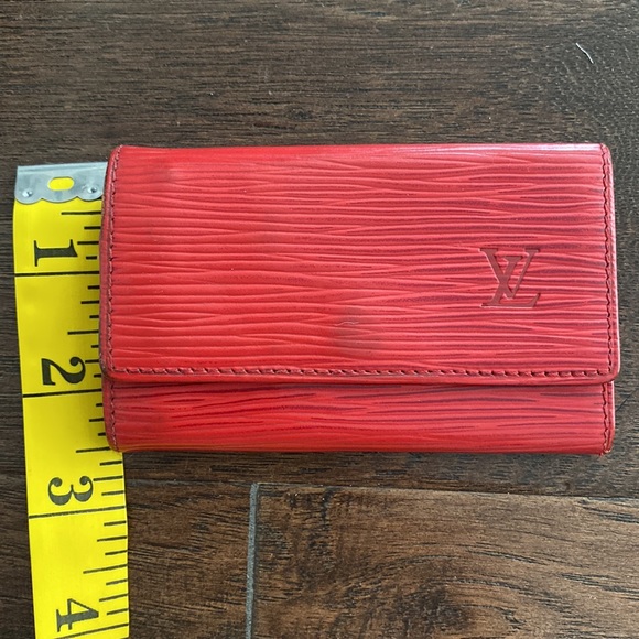 Louis Vuitton Epi Key Holder Red GUC - Picture 6 of 11